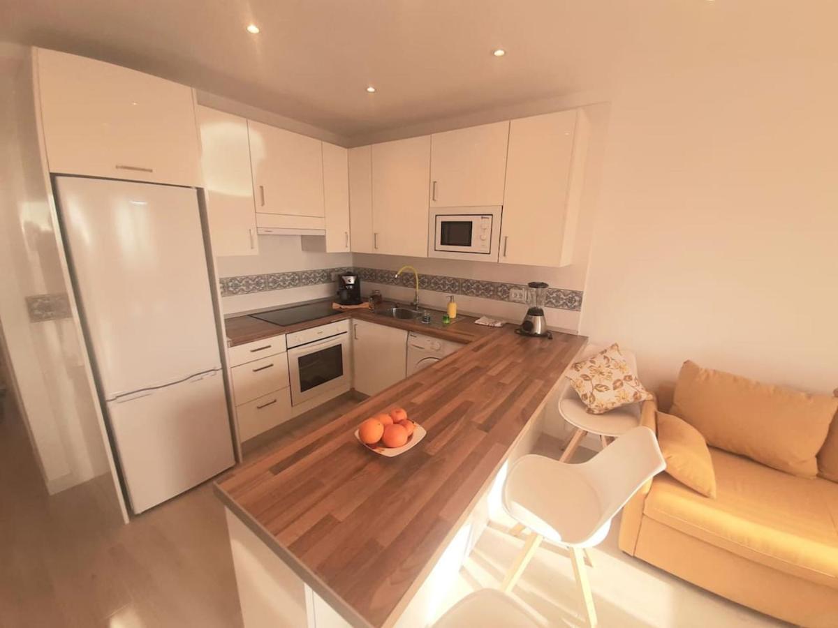 1 Bedroom Giuly Sea Views In Los Cristianos Лос Кристианос Экстерьер фото