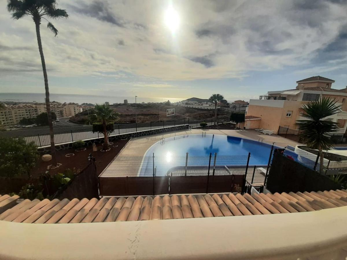 1 Bedroom Giuly Sea Views In Los Cristianos Лос Кристианос Экстерьер фото